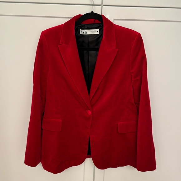 Zara Jackets & Blazers - ZARA VELVET BLAZER